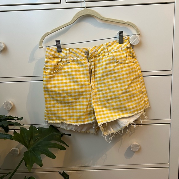 NWOT TopShop Yellow Plaid Shorts - Picture 2 of 3